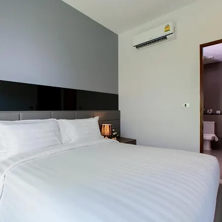 Utopia Naiharn Nai Harn Exterior photo