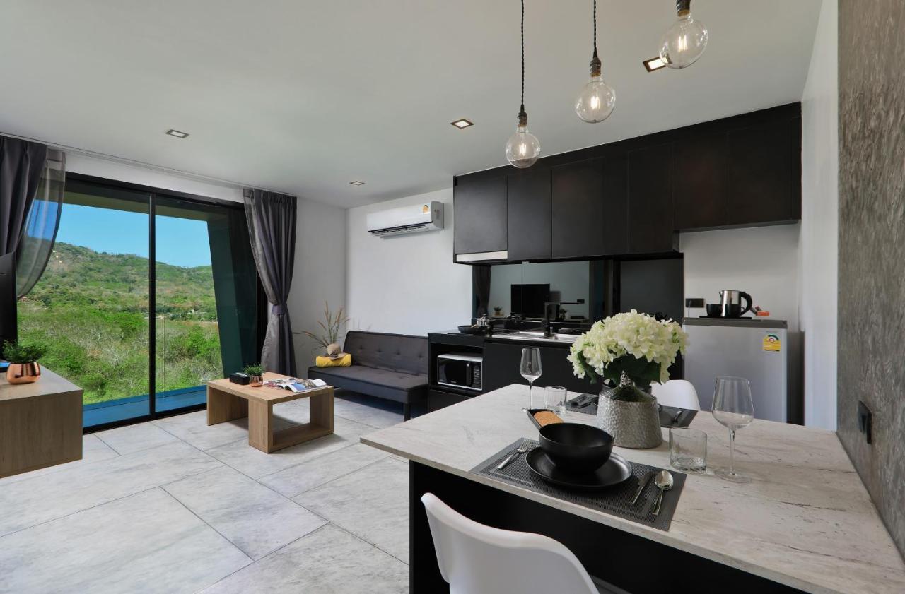 Utopia Naiharn Apartment