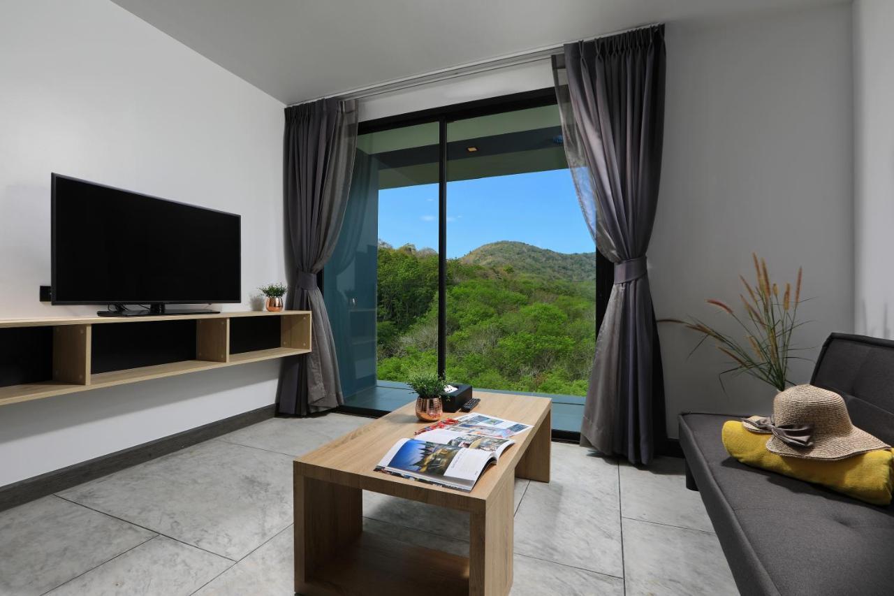 Apartment Utopia Naiharn Nai Harn