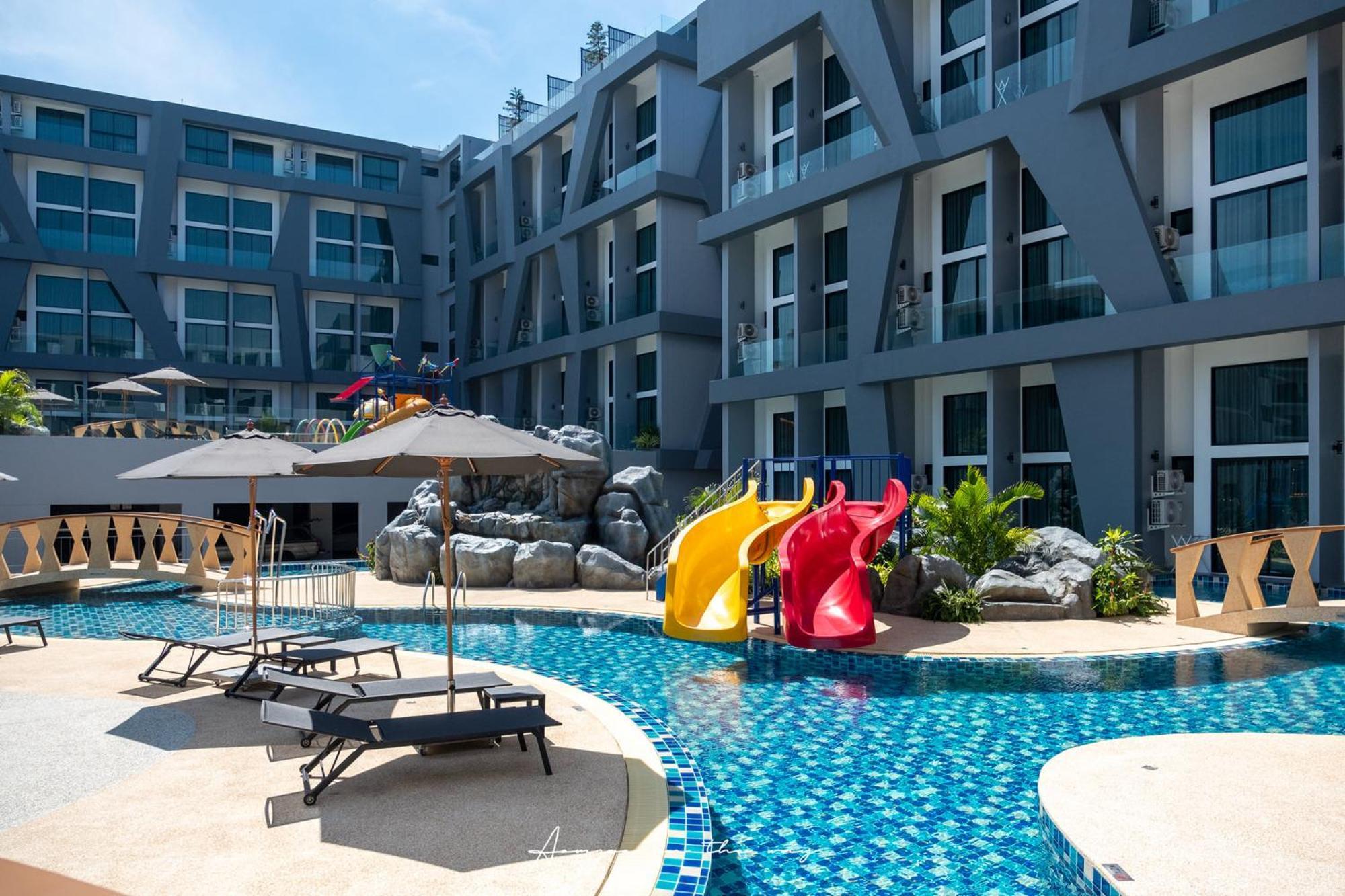 Utopia Naiharn Apartment *